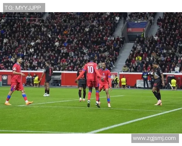 沙尔克与勒沃库森激战在即球迷期待精彩对决与精彩进球