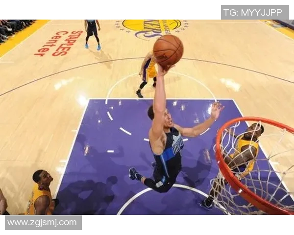 2005年达拉斯小牛对阵湖人精彩回顾与赛季分析 2005年达拉斯小牛对阵湖人精彩回顾与赛季分析