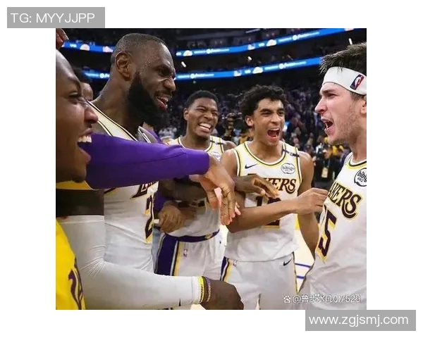 勇士与湖人激战四月十三日NBA季后赛精彩对决引发球迷热议