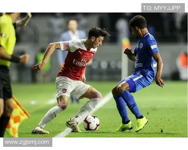 迪拜足球魅力与阿森纳传统豪门的精彩对决分析